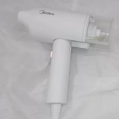 CNC & Vacuum Casting Prototype for Portable Garment Steamer Functional and Thermal Validation-01