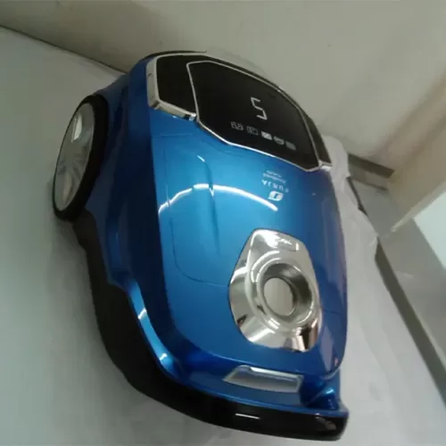 Car-Inspired Robotic Vacuum Cleaner-01